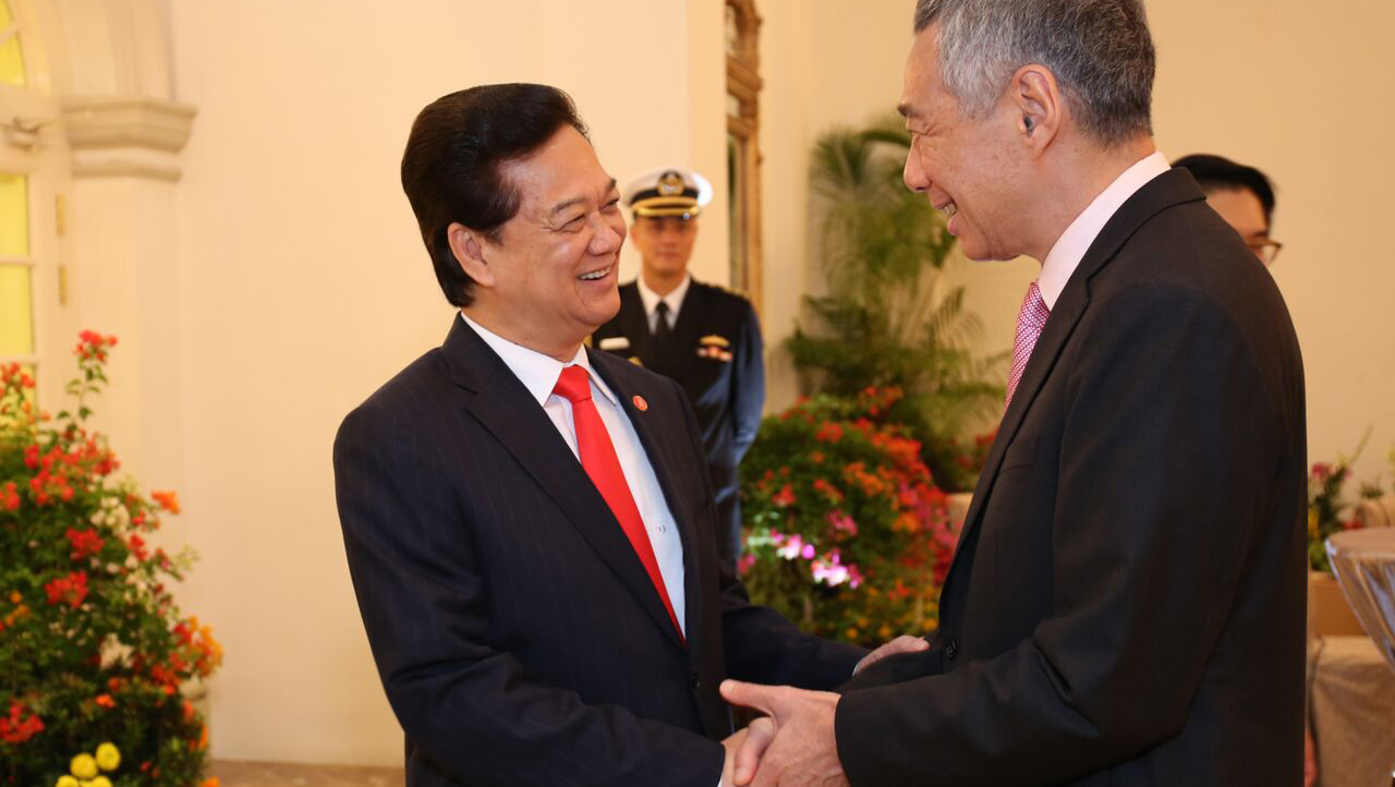 Finaliza el premier vietnamita sus visitas a Malasia y Singapur